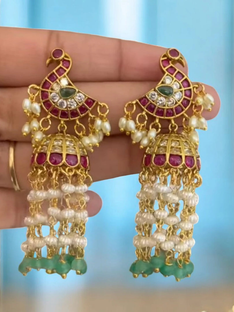 Dangle earrings