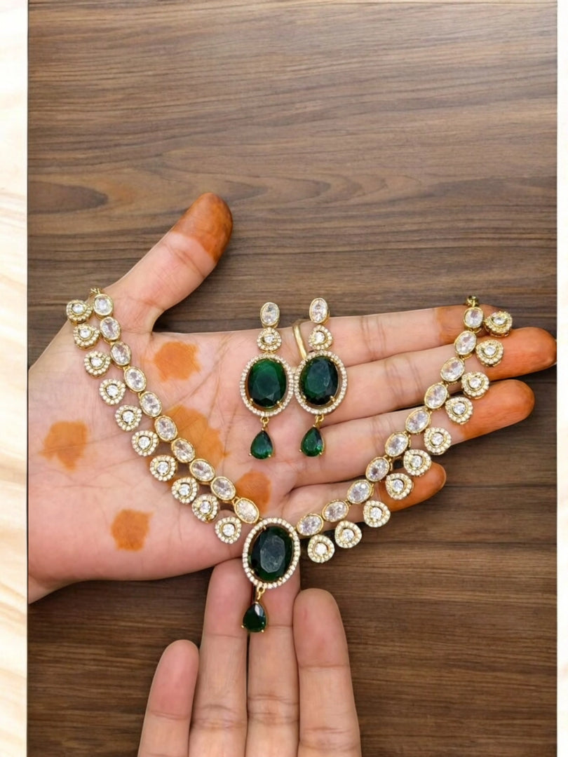 Mehandi Victoria Necklace