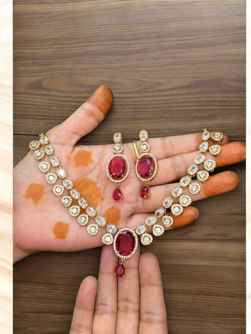 Mehandi Victoria Necklace